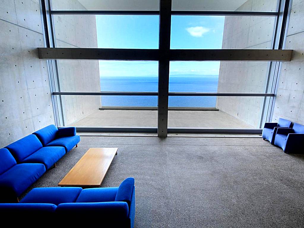 TOTO Seawind Awaji