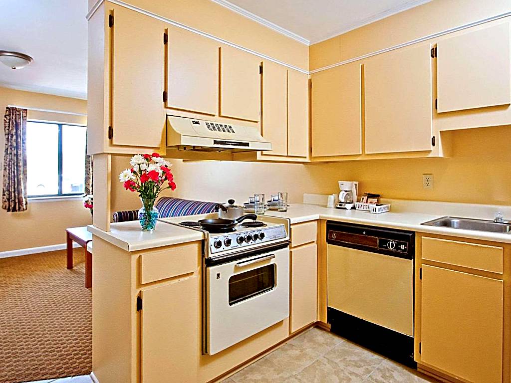 Rodeway Inn & Suites Hephzibah Augusta: Queen Suite with Two Queen Beds - Non-Smoking