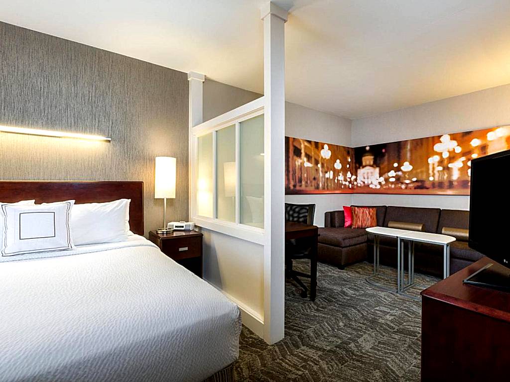SpringHill Suites Indianapolis Fishers: King Suite