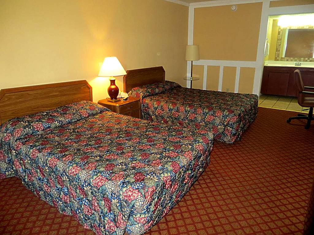 Executive Inn Wichita: Deluxe Double Room (Wichita)