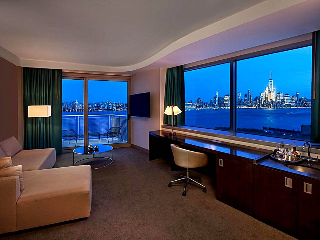 W Hoboken: Junior Suite with Balcony and View (Hoboken)