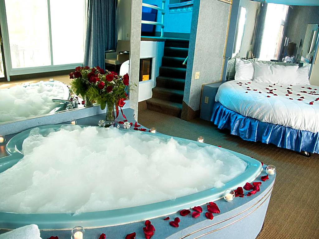 Pocono Palace Resort: Fantasy Apple Suite (East Stroudsburg)