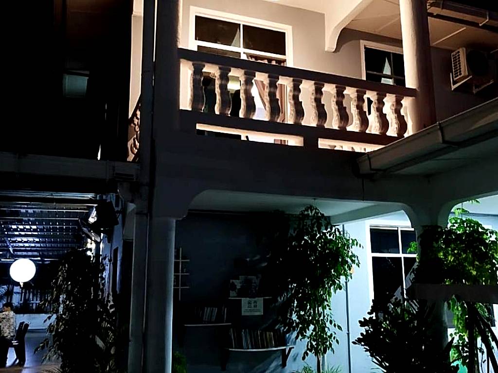 Semporna Dream Villas #includes transport to jetty: Triple Room with Balcony