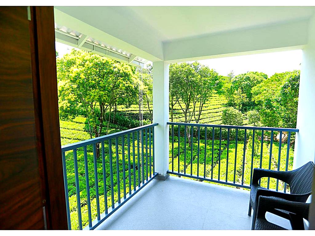 Holiday Vagamon: Double Room with Balcony