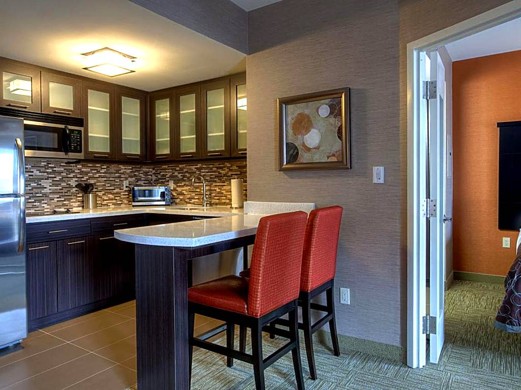 Staybridge Suites Hamilton - Downtown: One-Bedroom King Suite with Living Area and Sofa Bed