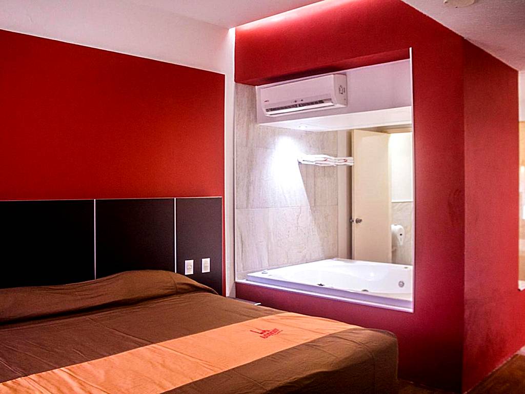 Motel LA Autoparador: King Suite with Spa Bath