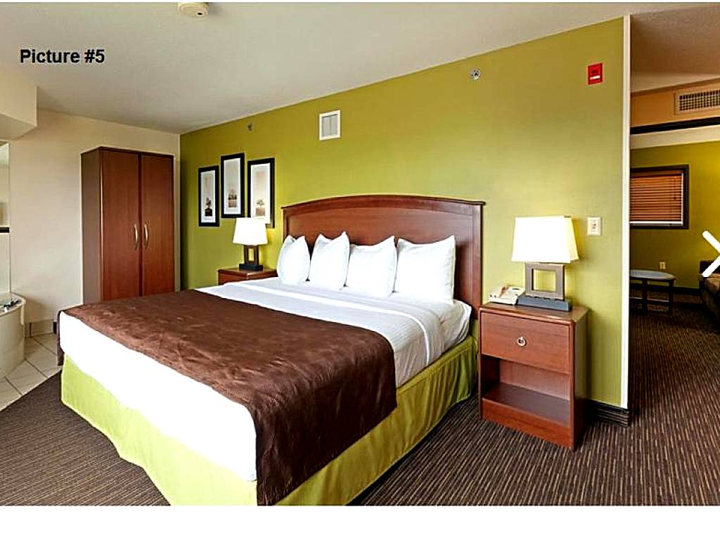 AmericInn by Wyndham Wahpeton: Deluxe King Studio Suite - Non-Smoking (Wahpeton)