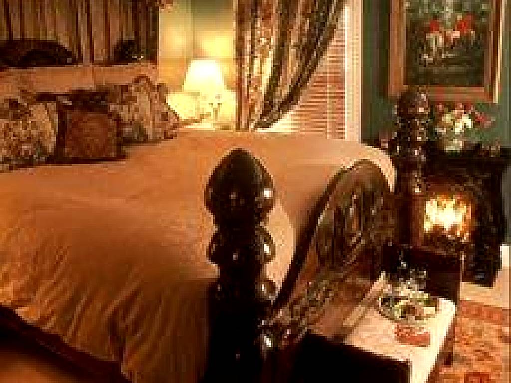 Wynstone Inn: King Room with Spa Bath (Newport)