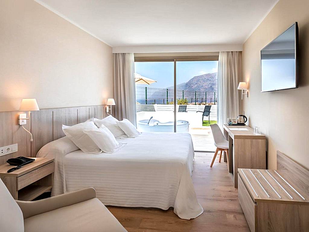 Barceló Santiago - Adults Only: Deluxe Double or Twin Room with Garden View and Hot Tub 3 Adults (Puerto de Santiago)