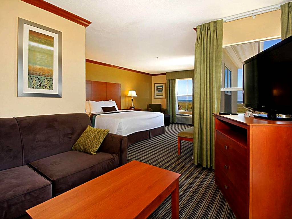 Best Western Plus Seawall Inn & Suites by the Beach: King Suite with Spa Bath - Non-Smoking (Galveston)