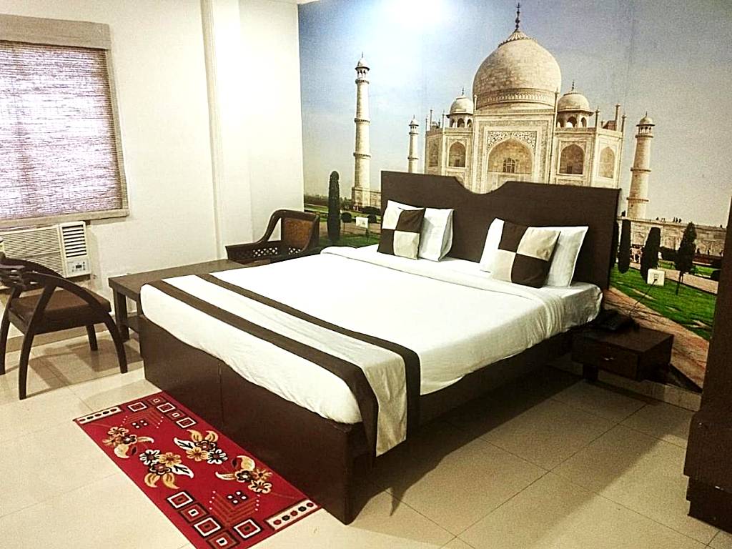 HOTEL TAJ HERITAGE: Deluxe Suite (Agra)