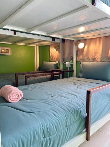 Sabai Sabai Poshtel & Motorbike Rental (Koh Tao)