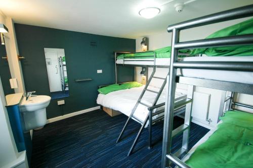 YHA Poppit Sands (Cardigan)