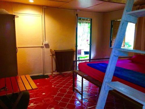 Moov Inn Garden Hostel (Koh Tao)