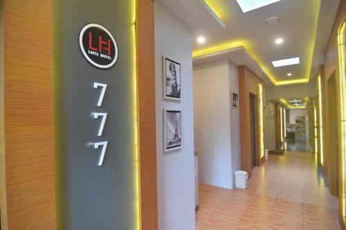 Lanta Hostel
