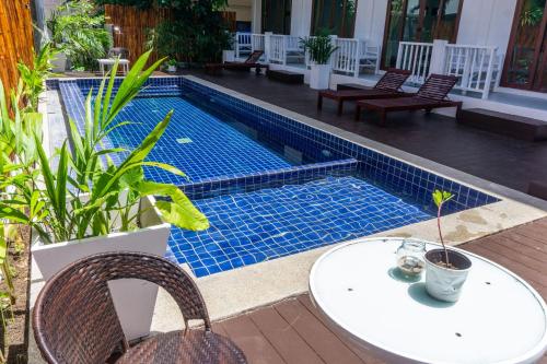 Isla Tortuga Diving & Hostel (Koh Tao)