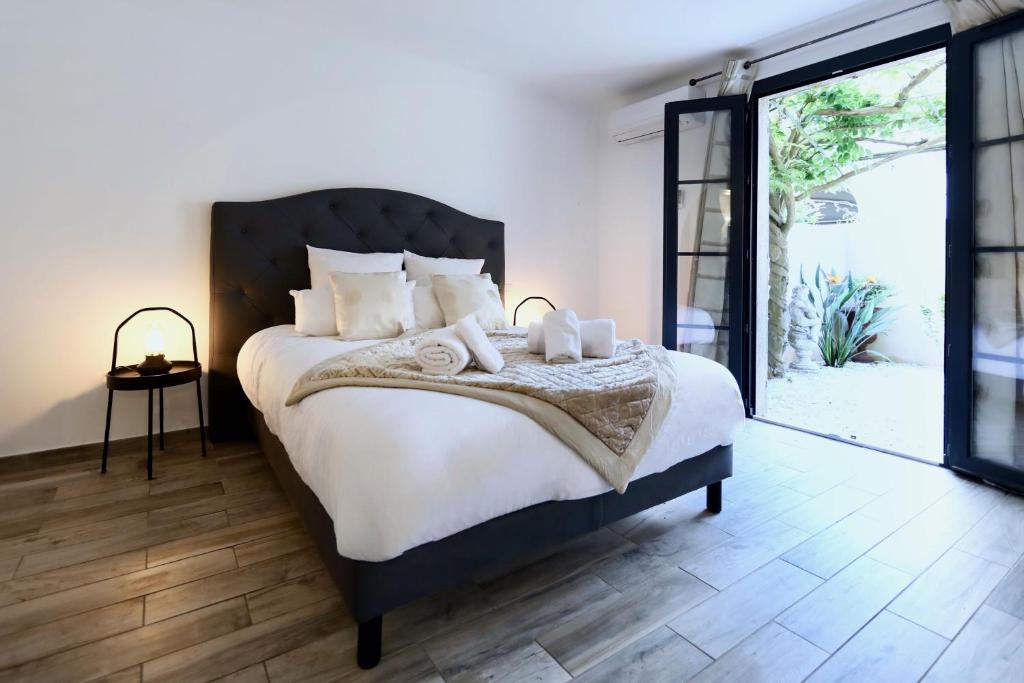 La Bravade Luxe et sérénité au cœur de Saint-Tropez Suites spacieuses avec jardin enchanteur