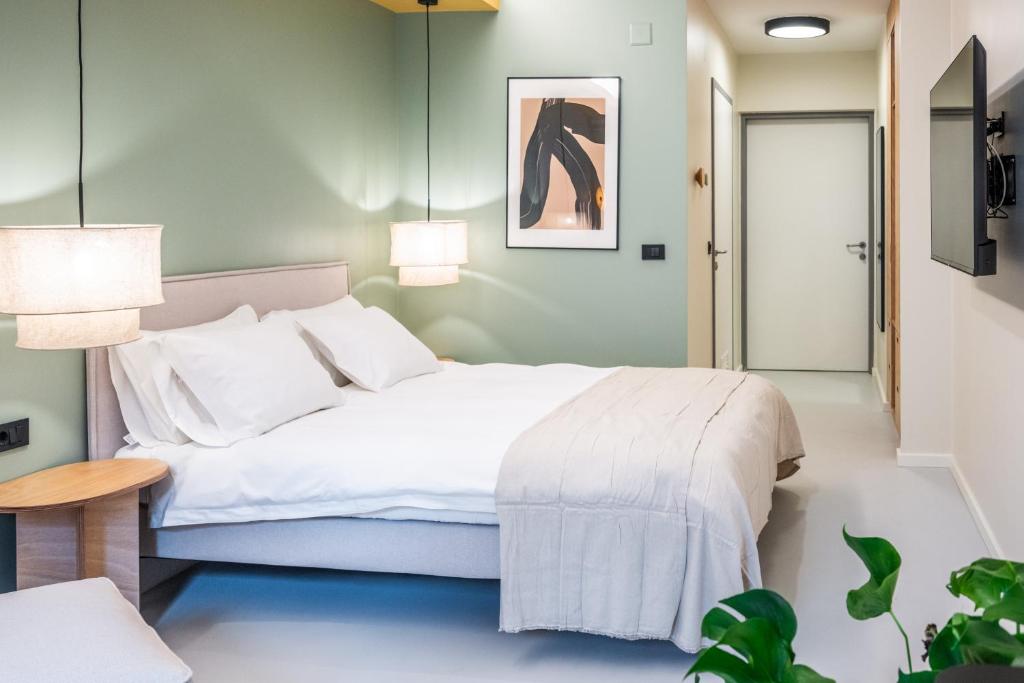 Rooms 23