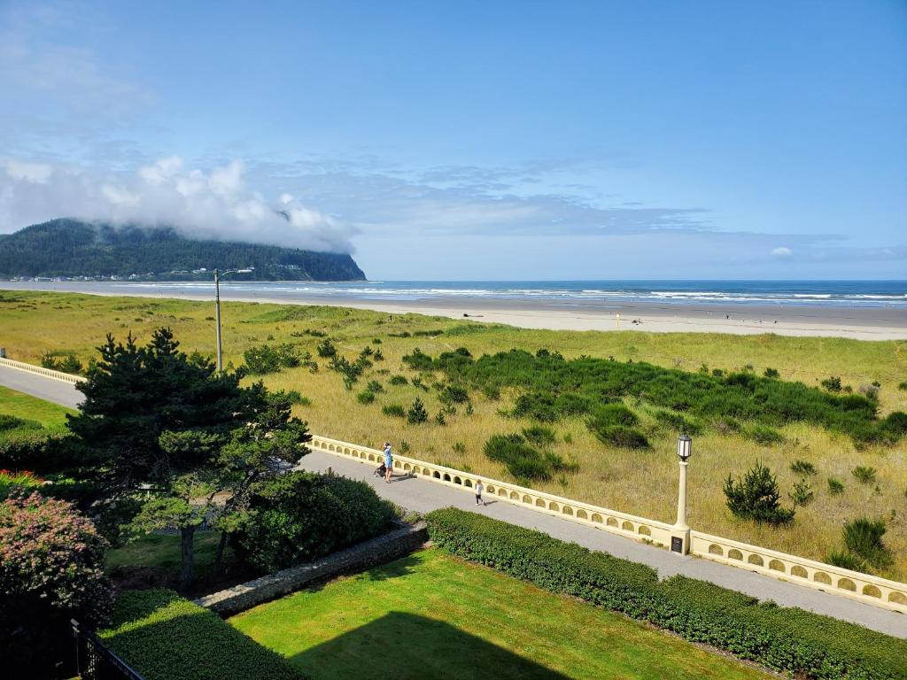 Oceanfront Condo at Seaside Beach Club Unit 306