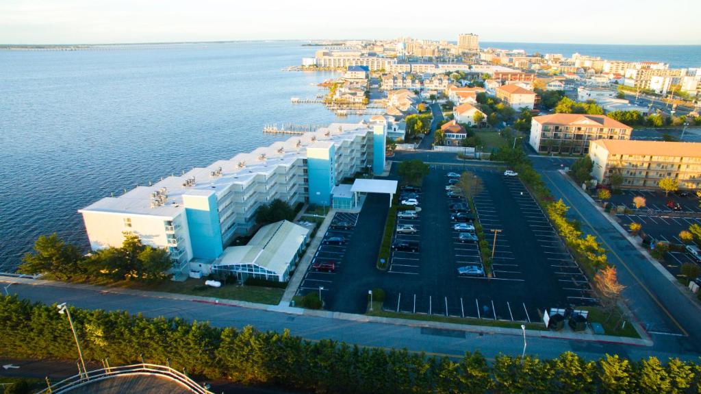 Bay Club Resort