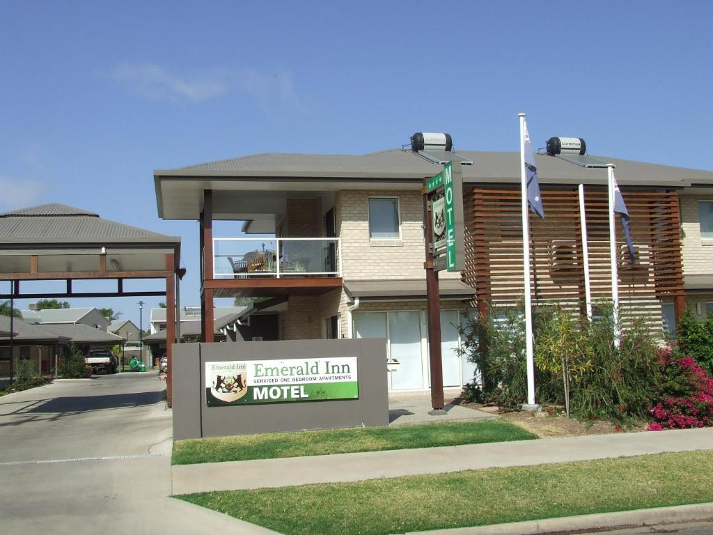Emerald Inn