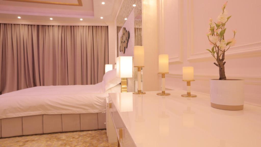 Broad ApartHotel