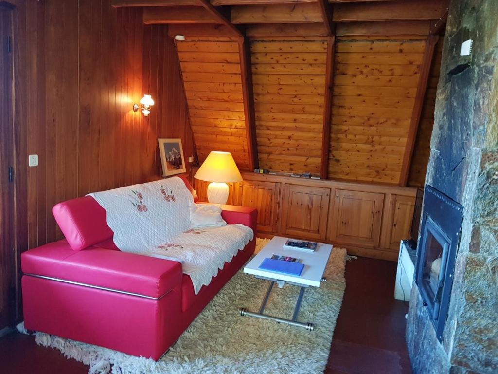Chalet de 3 chambres avec balcon amenage a Saint Lary Soulan a 1 km des pistes