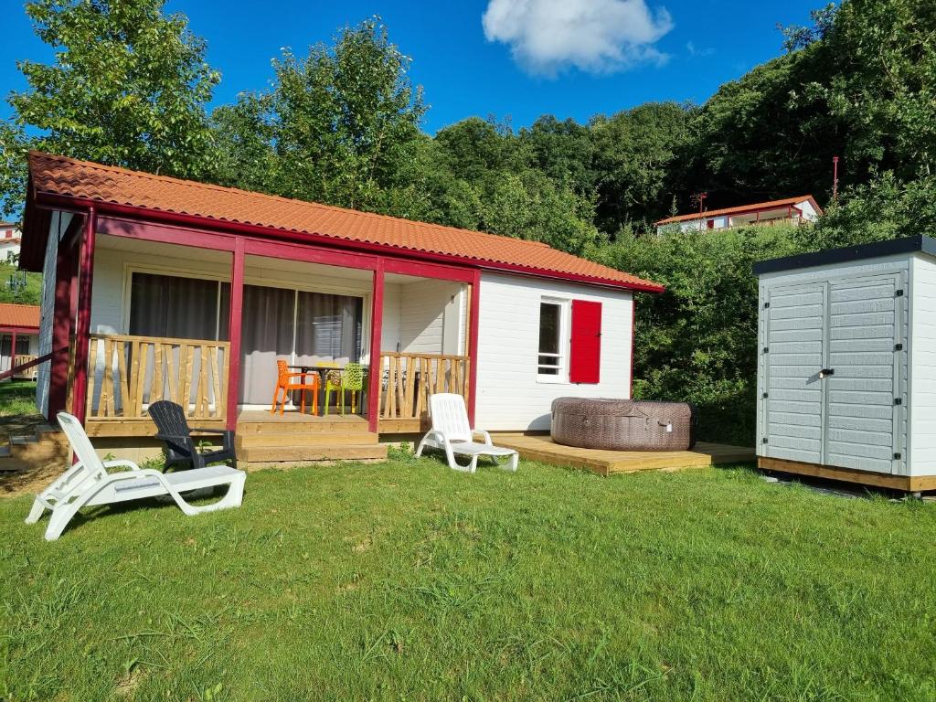 Chalet Etxetxoa, de 1 à 4 personnes avec SPA, terrain privé et piscine