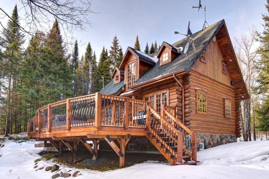 Family & Pets Friendly Ski Tremblant Mont Blanc
