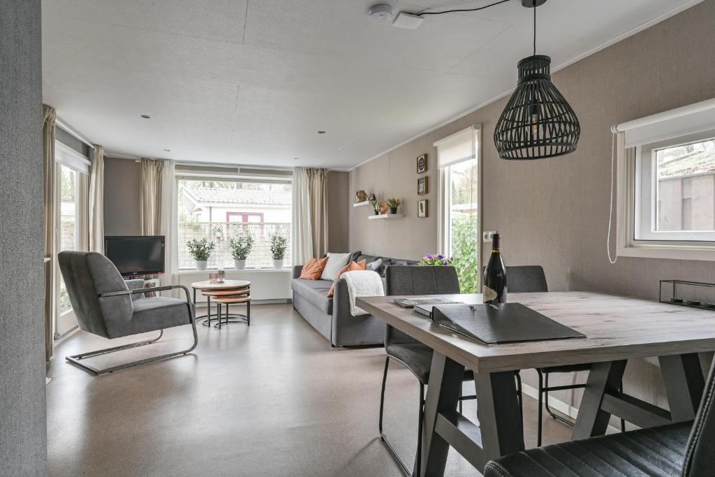 Ruime Luxe Chalet midden in de Veluwe.