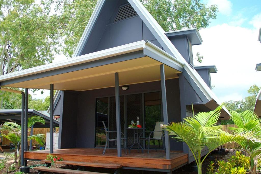 Canopy Chalet 4
