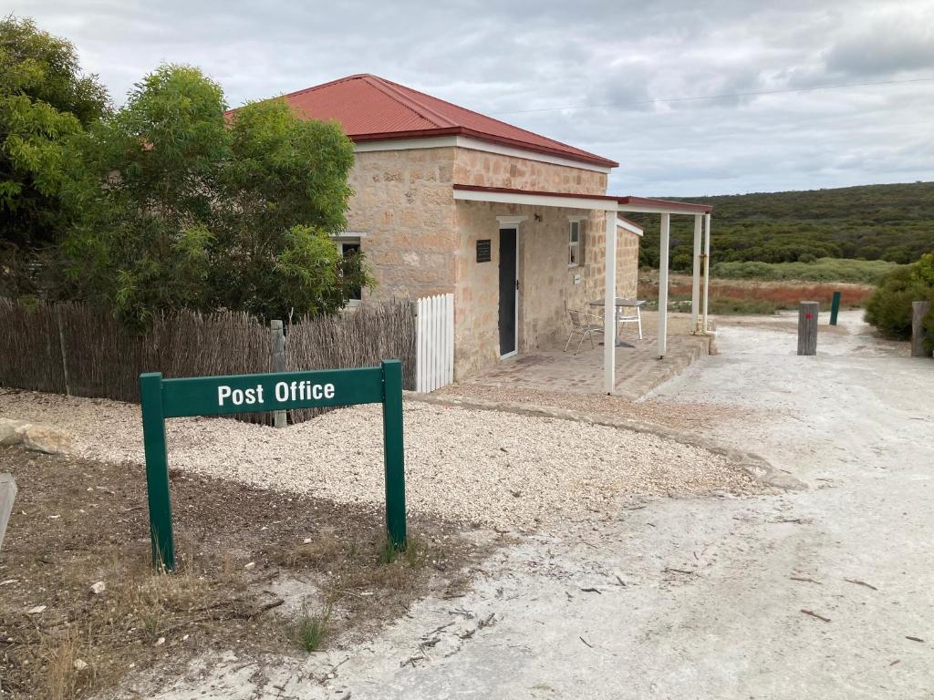 Post Office Lodge - Dhilba Guuranda-Innes National Park