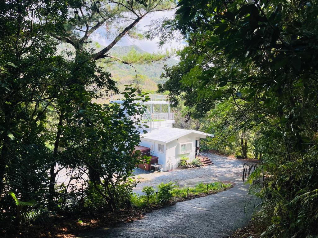 Lodge Crea