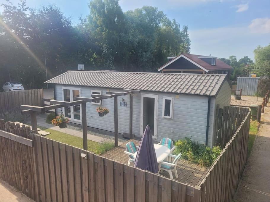 Luxe stacaravan op de boerderij in Ermelo.