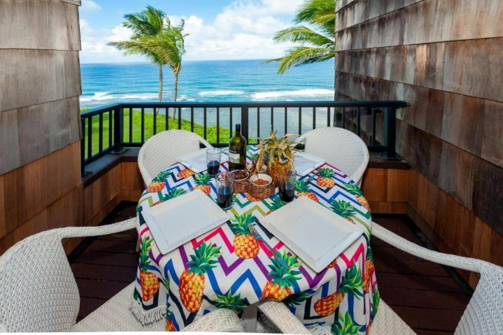 Sealodge D7-oceanfront with pool, BBQ, wifi ,free parking, secluded beach nearby