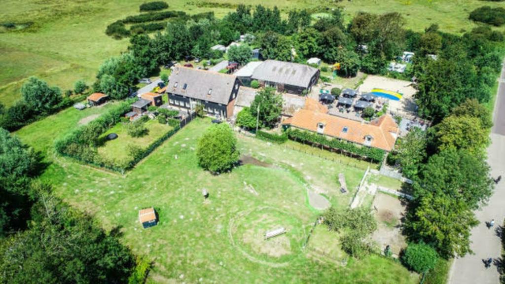 Holidayhome 4 persons - Kon Emmaweg 26 Vrouwenpolder 'Uitspanning Oranjezon'