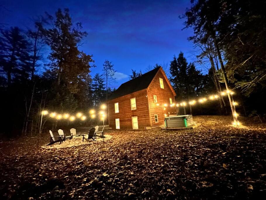 NEW! Private Escape w/ Hot Tub, Fire Pit, Games!