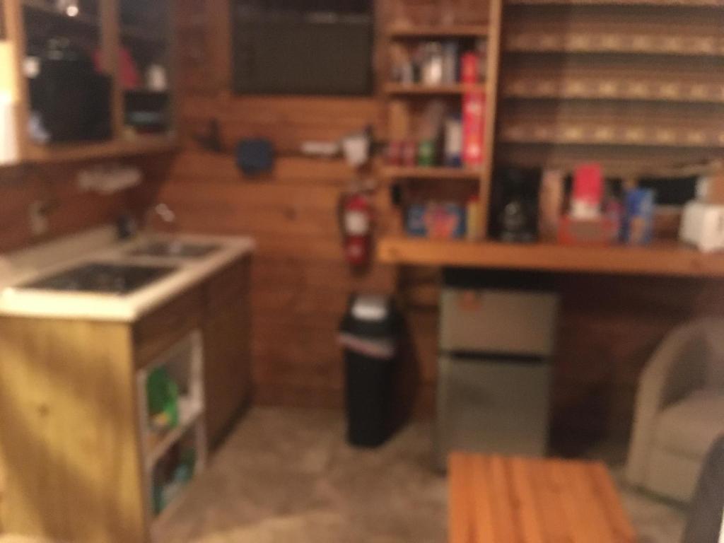Cabin 1. For freedom loving simple not picky people. Rental cars available.