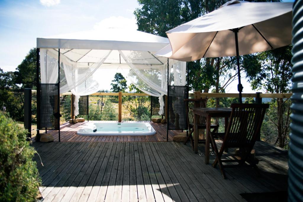 Avalon Private Spa Villa with Beautiful Tree Views