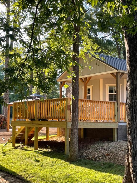 Cozy Cabin in Crestwood Subdivision