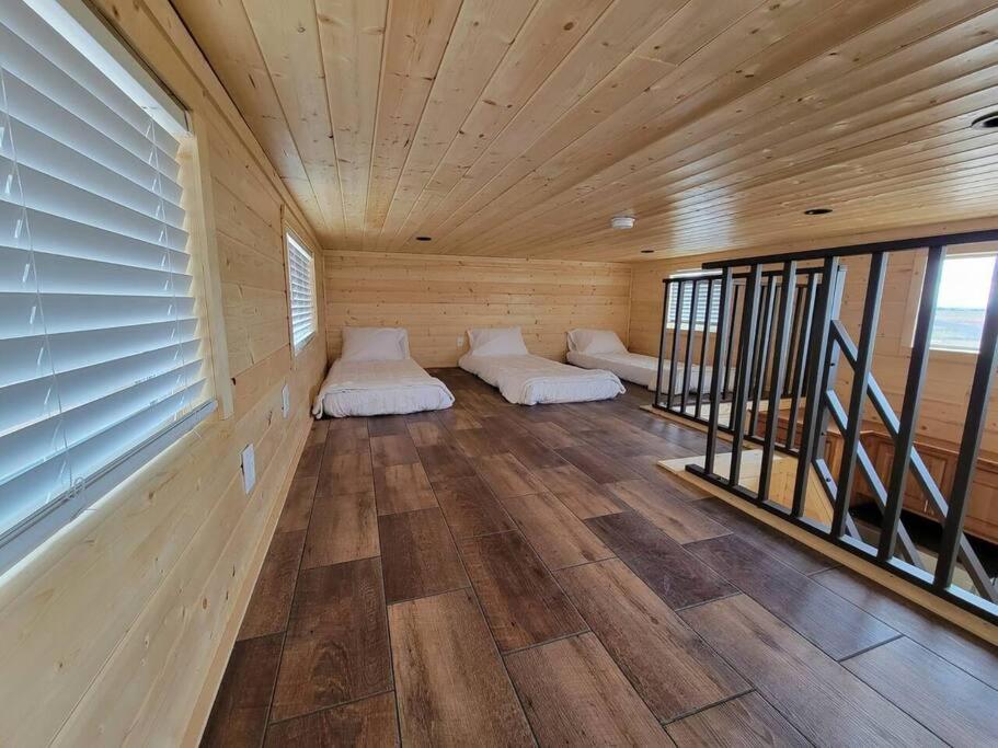 036 Tiny Home nr Grand Canyon South Rim Sleeps 8