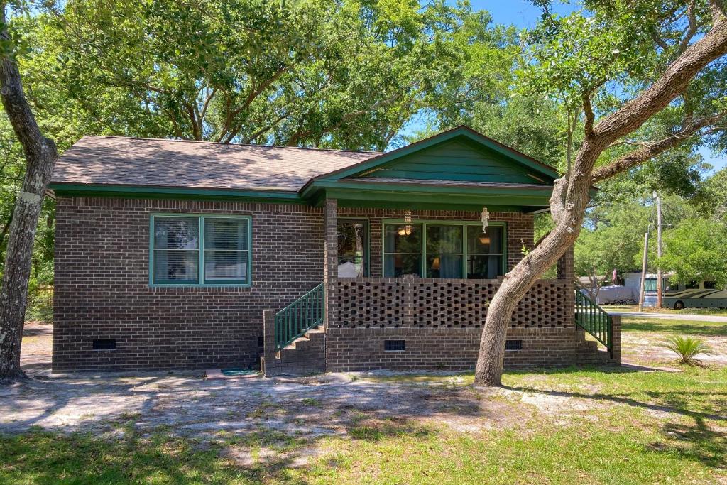 The Little Brick Cottage