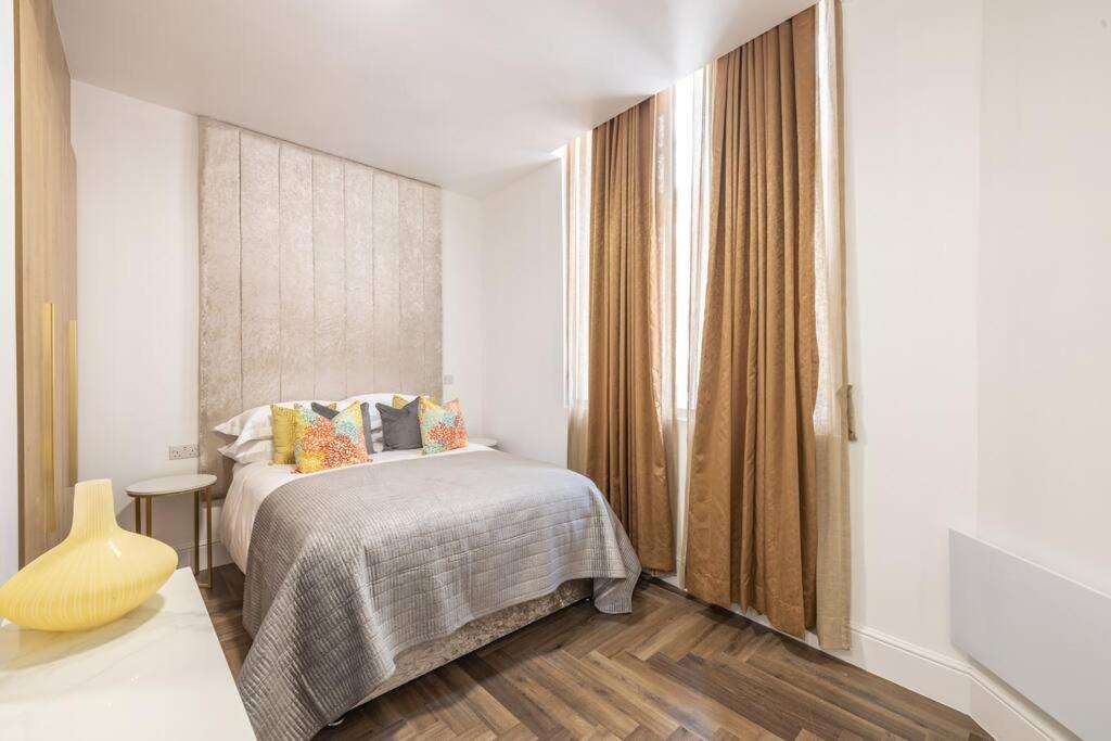 The Pocklington - The New Walk Suite