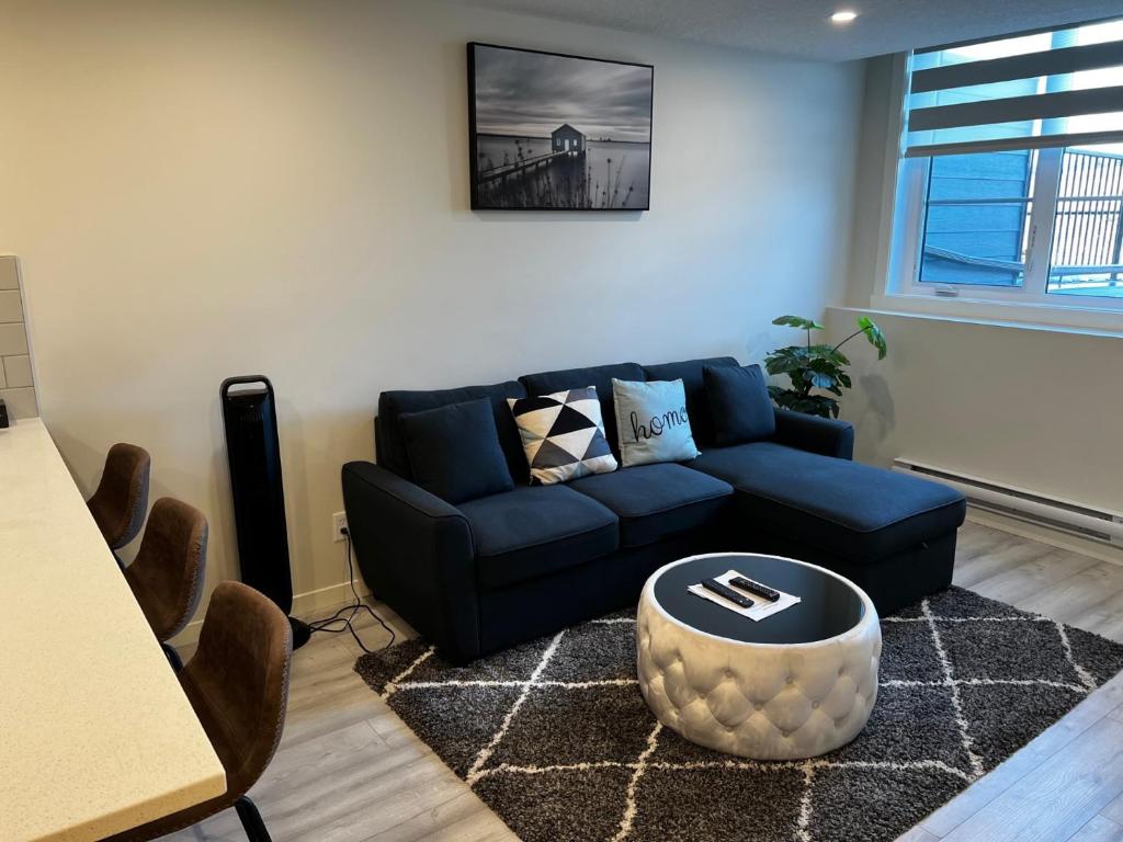 The Waterfront cozy 1 bd suite in Rockland Park, Tuscany NW