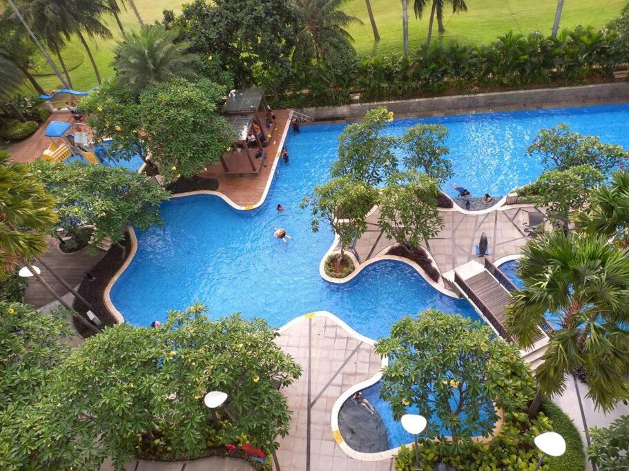 The Mansion Kemayoran, lovely 3 bed apartment.