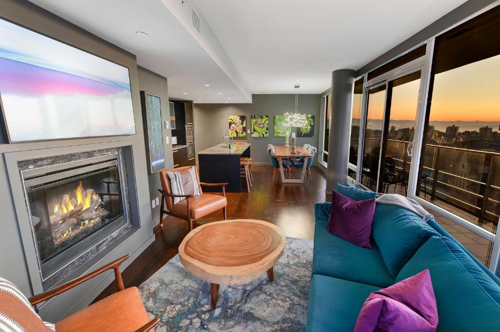 Luxury View Condo in Downtown Victoria