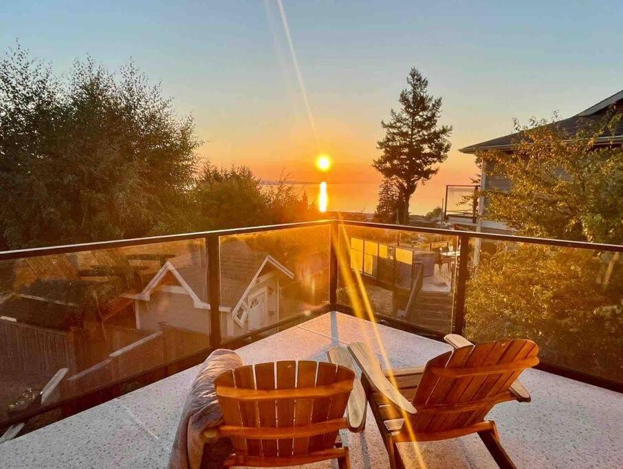 Sunrise Escape - Close to the BEACH!