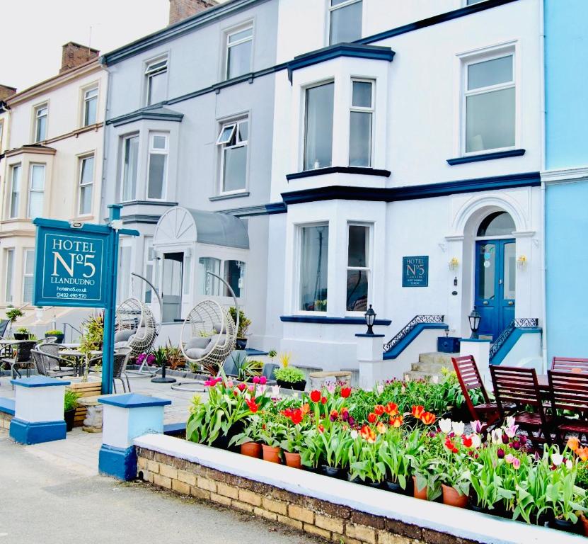 Hotel No5