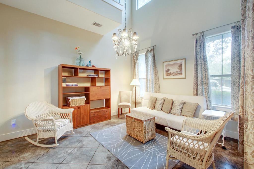Rosedale Hideaway