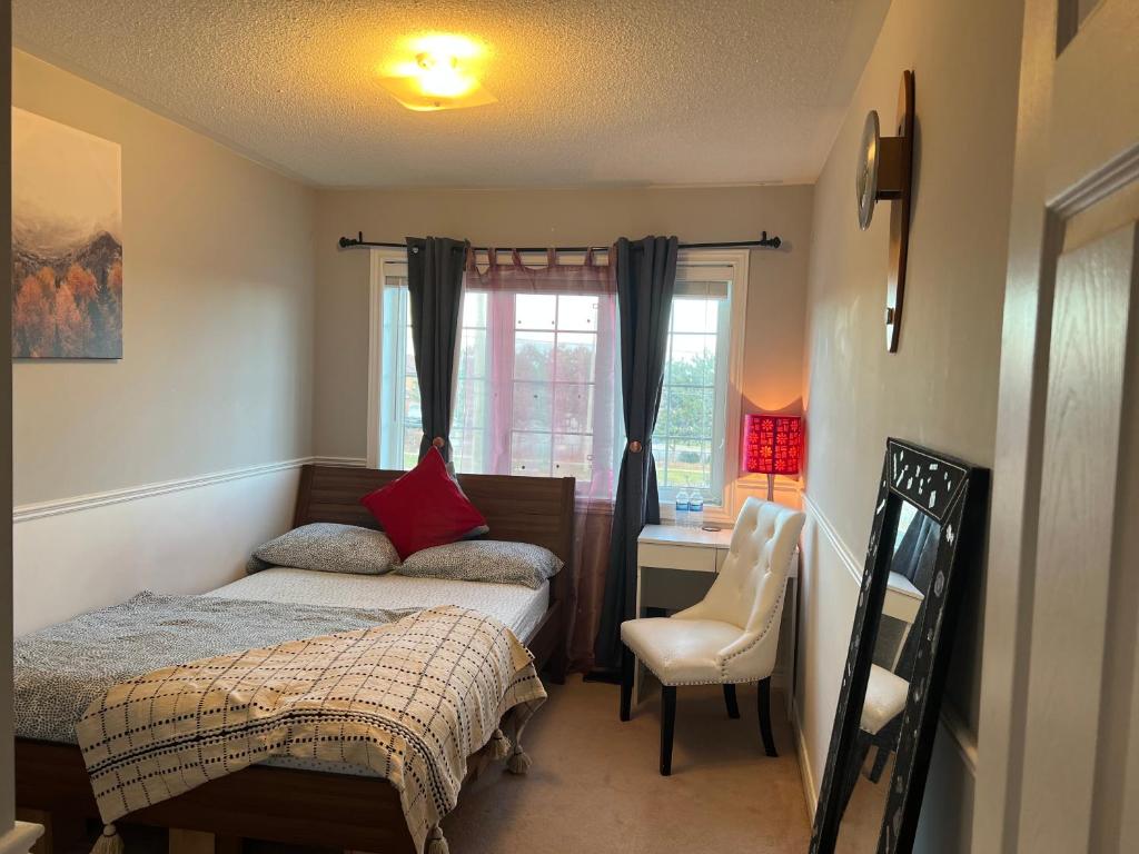 Bright and Spacious room in centralize area